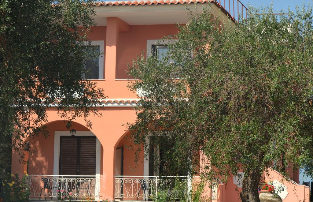 Elaia Resorts Перама Стая снимка